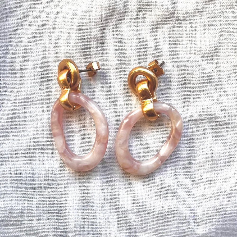 Madewell pink acrylic link earrings